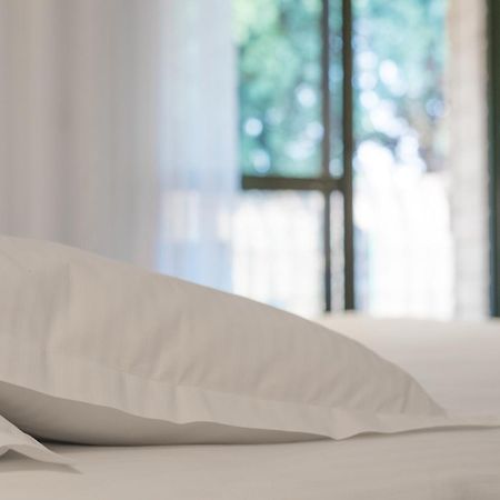 Logis Domaine Du Moulin Cavier Hotell Avrillé Eksteriør bilde