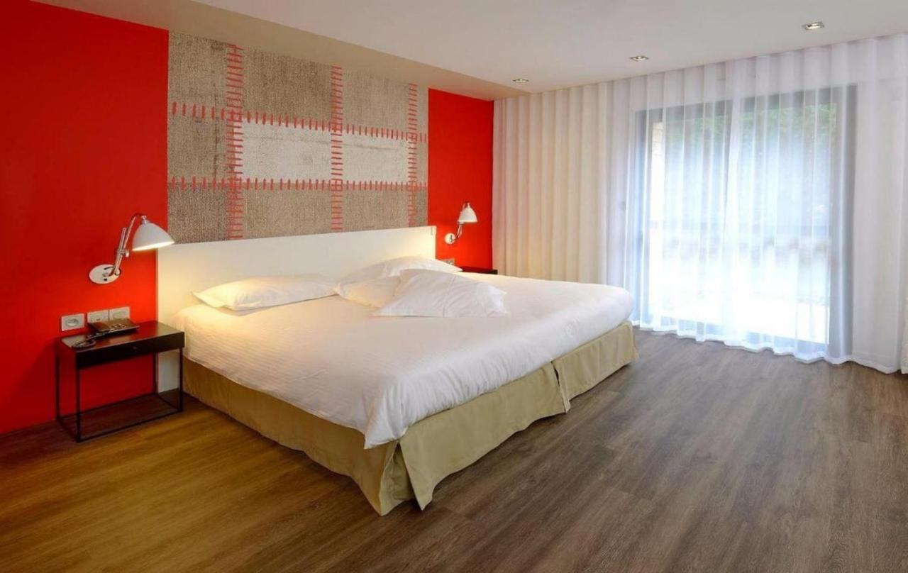 Logis Domaine Du Moulin Cavier Hotell Avrillé Eksteriør bilde