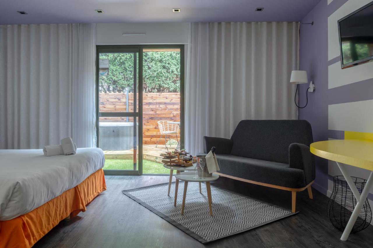 Logis Domaine Du Moulin Cavier Hotell Avrillé Eksteriør bilde