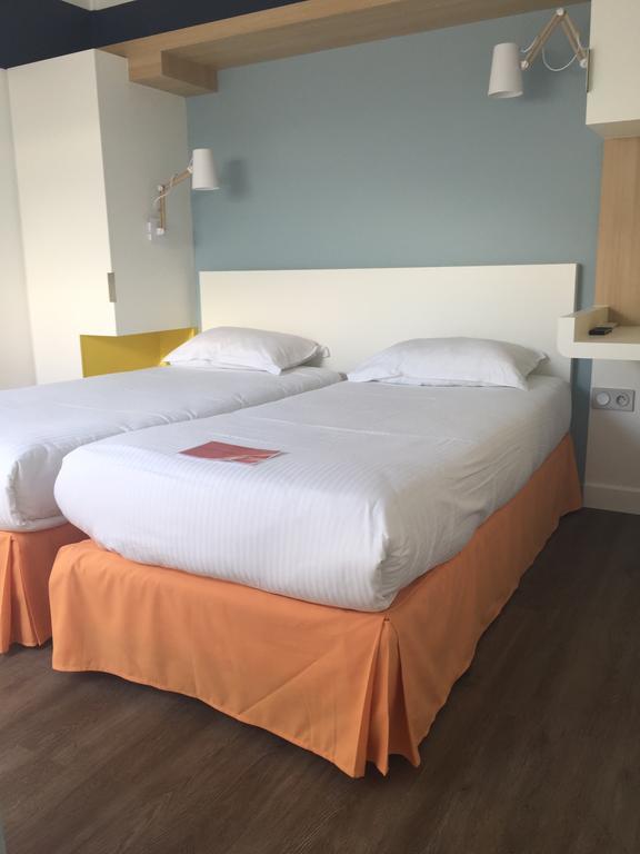 Logis Domaine Du Moulin Cavier Hotell Avrillé Eksteriør bilde